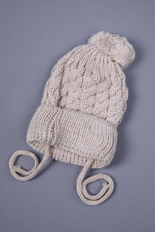 Beige Cable Knit Newborn Beanie with Pom-Pom & Tie Straps – Soft Warm Baby Winter Hat
